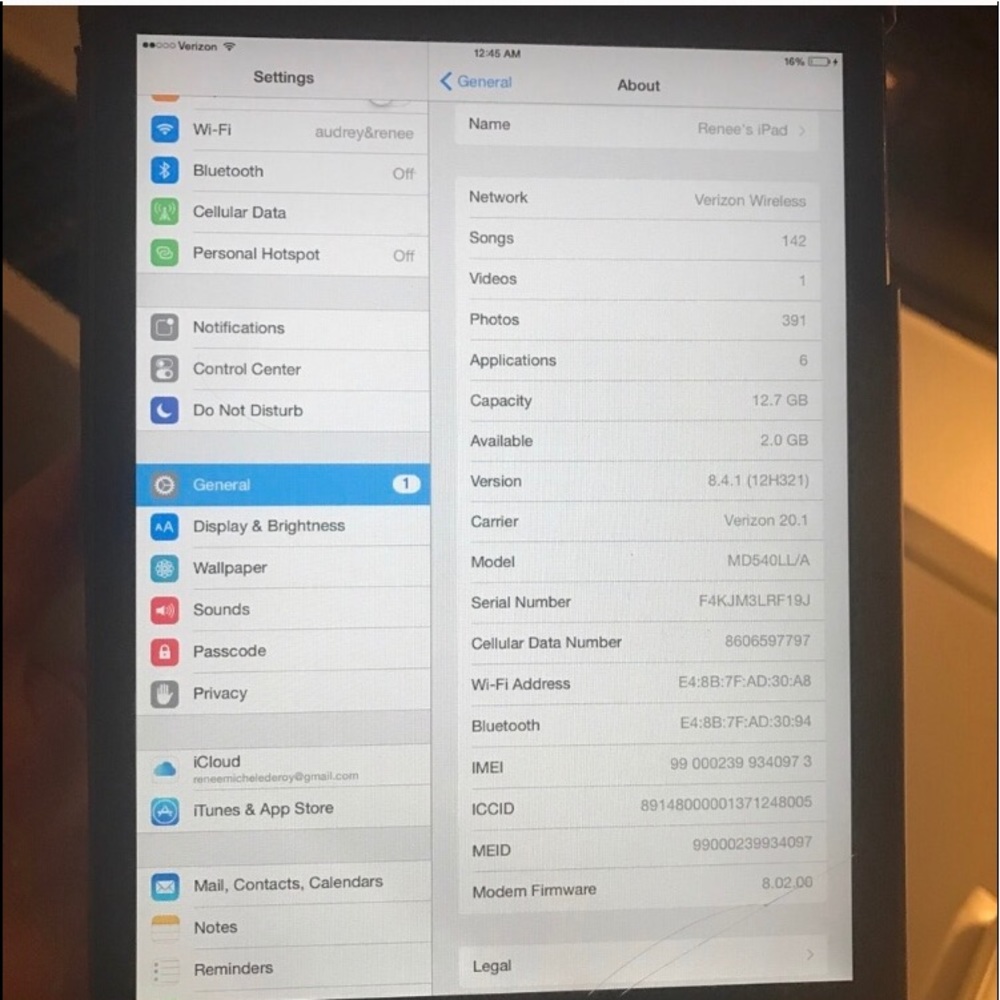 Apple IPad Mini - Picture 2 of 3